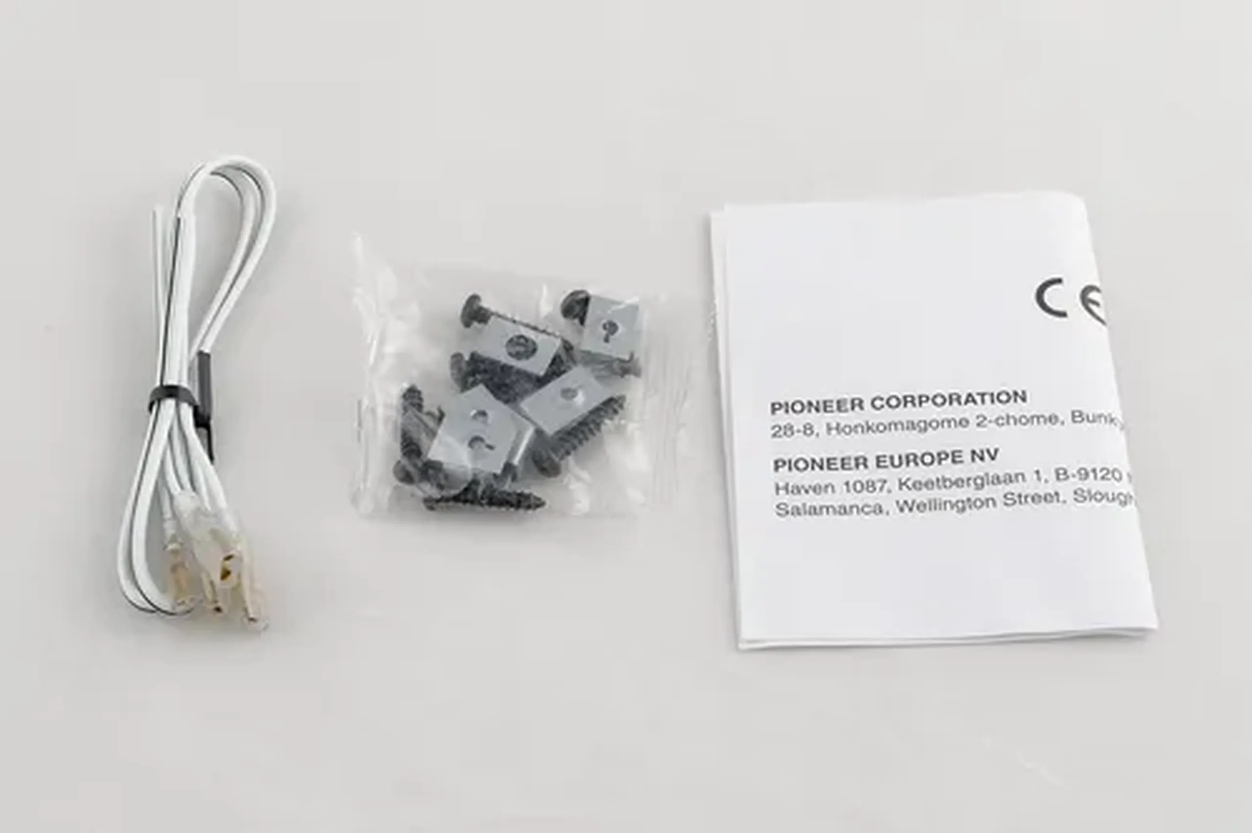 Parlantes 5.25 Pulgadas Pioneer TS-G1320F 2 Vias 35W RMS Negro